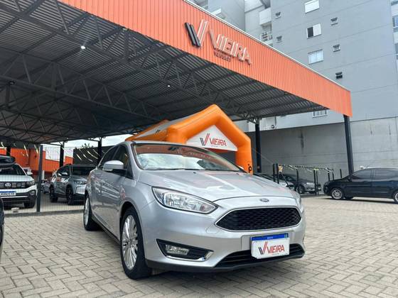 FORD FOCUS 2.0 SE 16V FLEX 4P POWERSHIFT